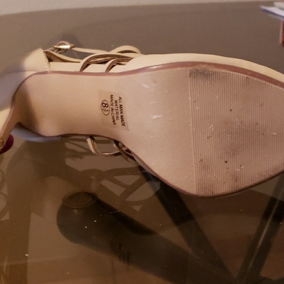 Heels - Picture 3 of 3